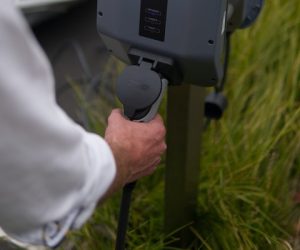 domowa stacja ładowania samochodów elektrycznych